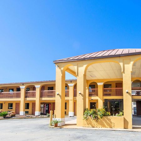 Days Inn By Wyndham Opelika Εξωτερικό φωτογραφία