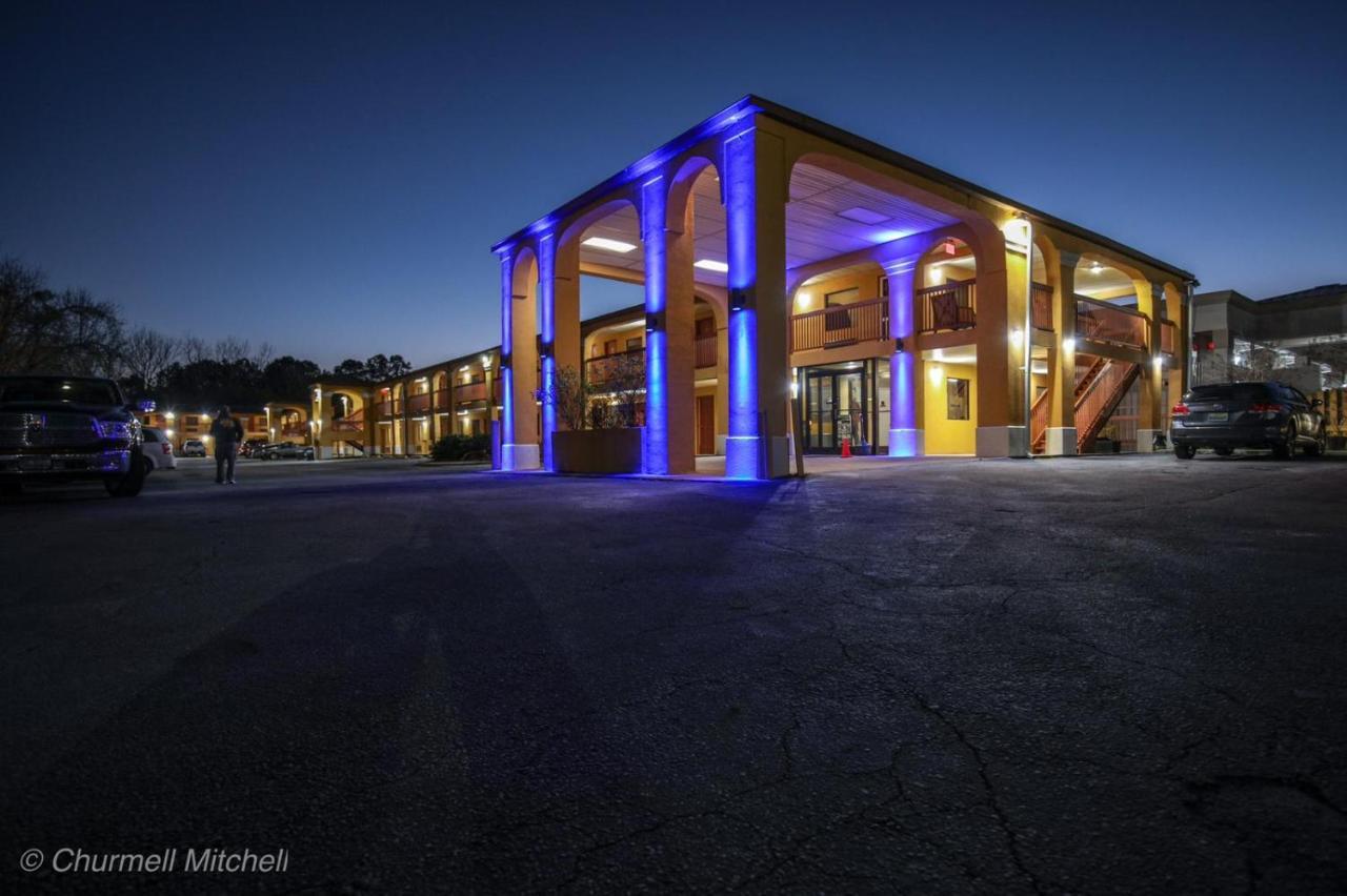 Days Inn By Wyndham Opelika Εξωτερικό φωτογραφία
